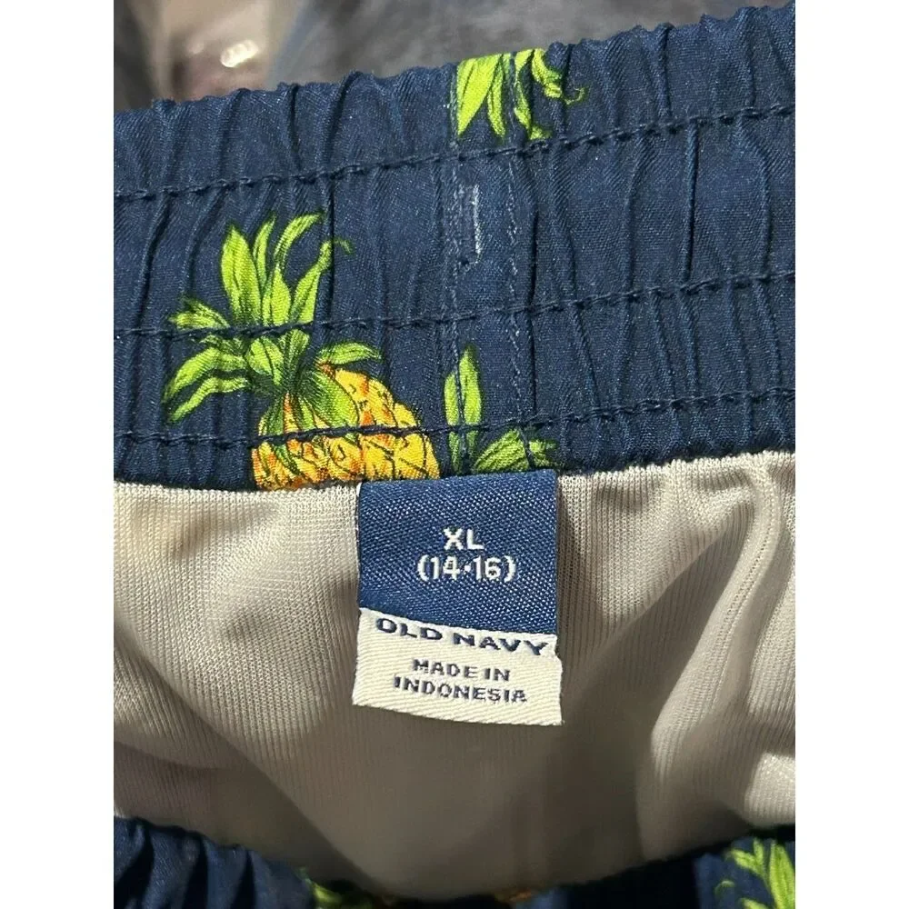 Old Navy brand old